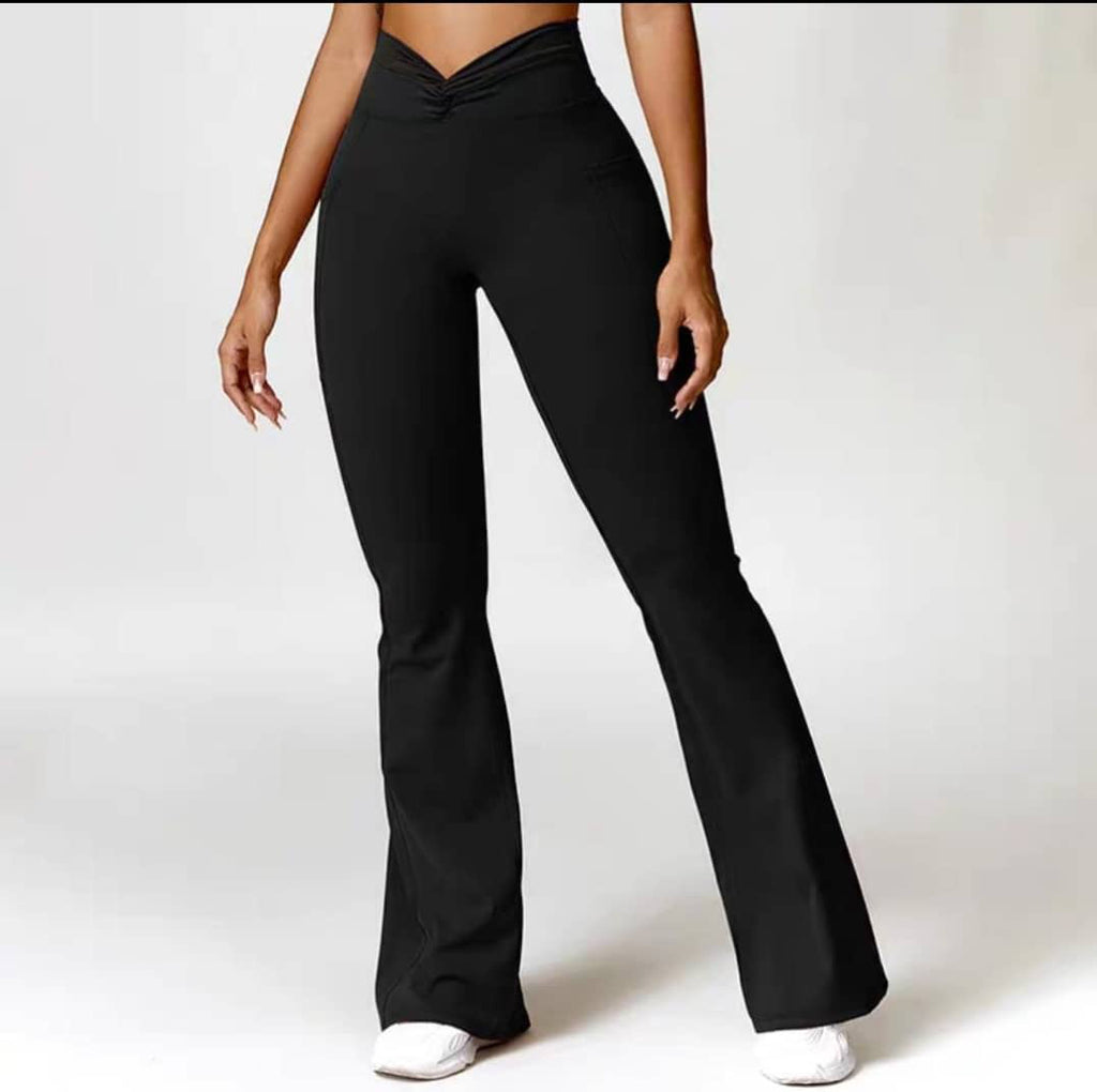 ⁠Flared pants con nudo